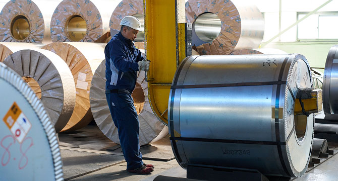 電磁鋼帯スリット製品