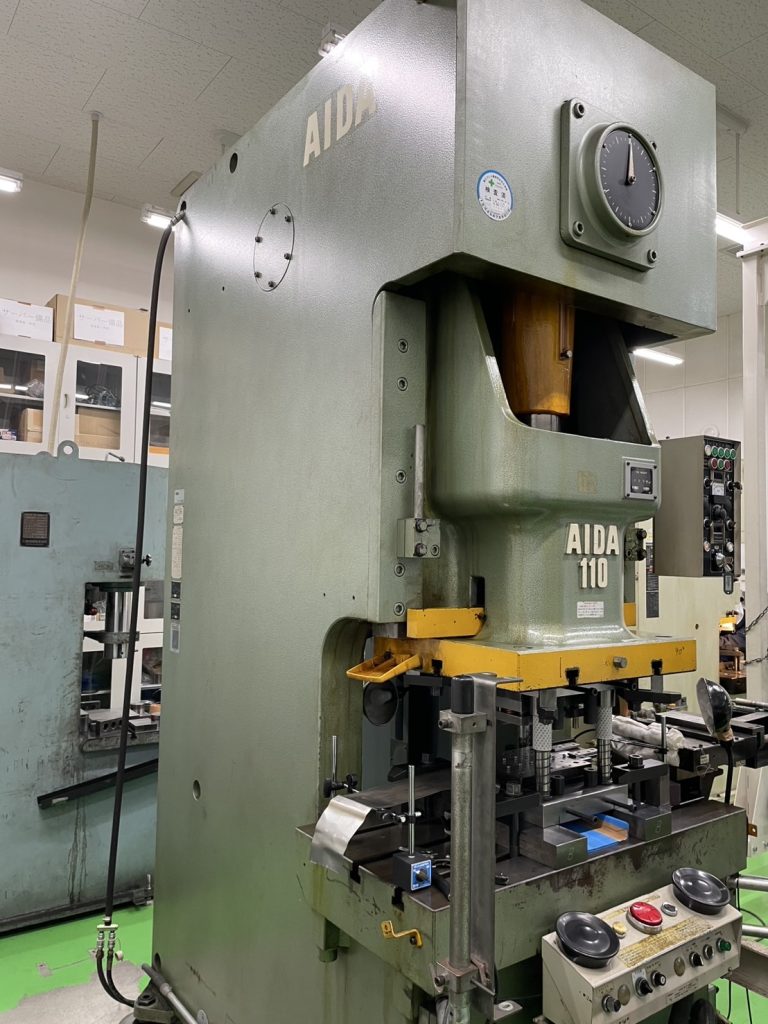 C型　メカニカルプレス機械